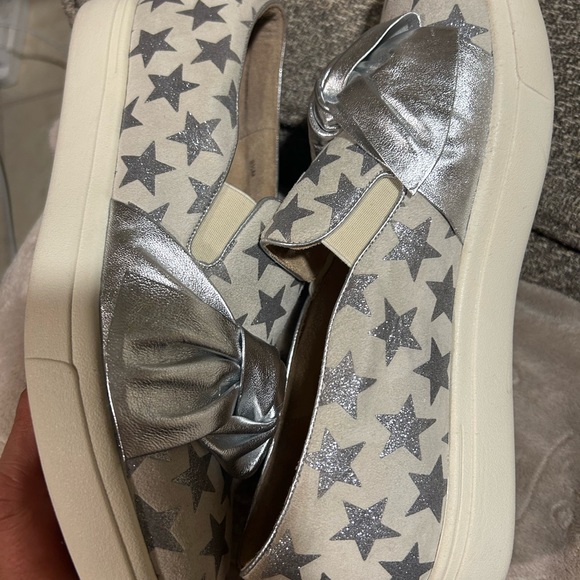 Vaneli Sport Odelet Silver Star Slip On Sneaker - Picture 5 of 9